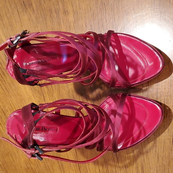 Like NEW Cesare Paciotti fuschia strappy heels - Picture 6 of 16